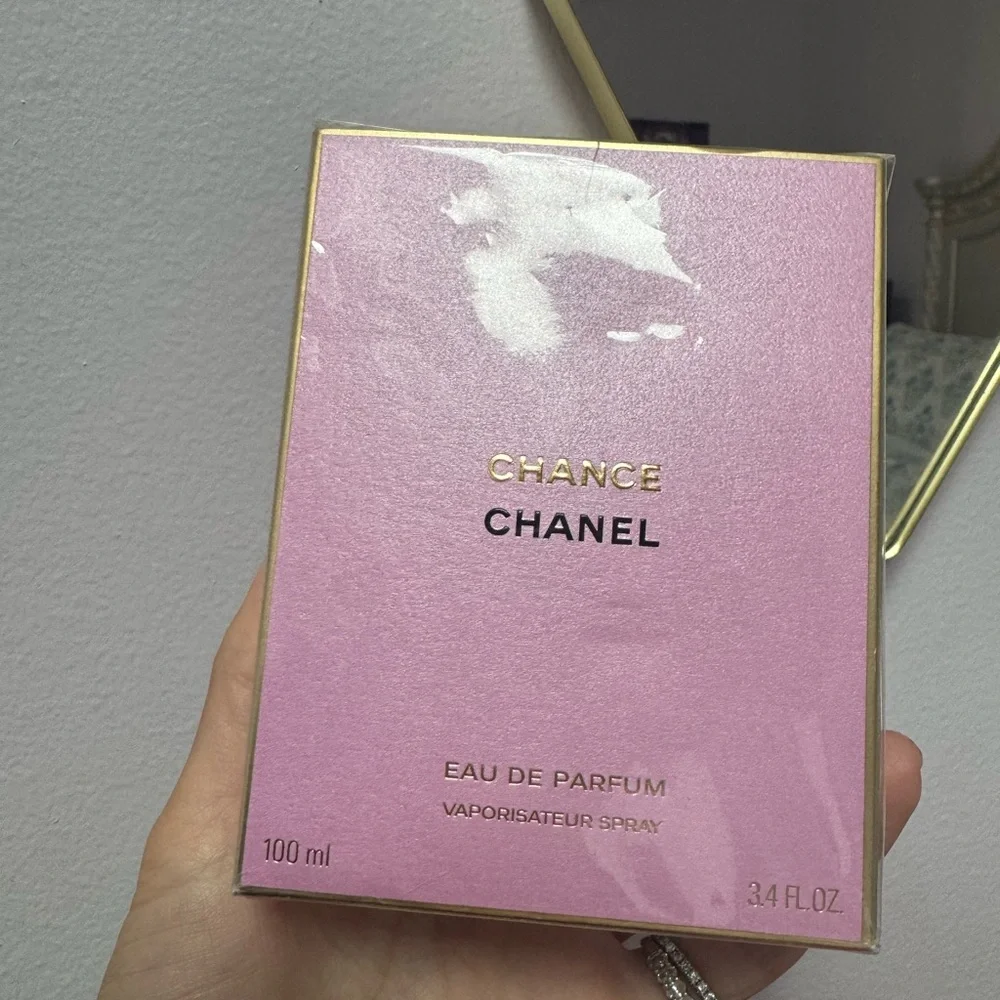CHANEL Chance Eau de Parfum in Pink and Gold - Picture 2 of 4